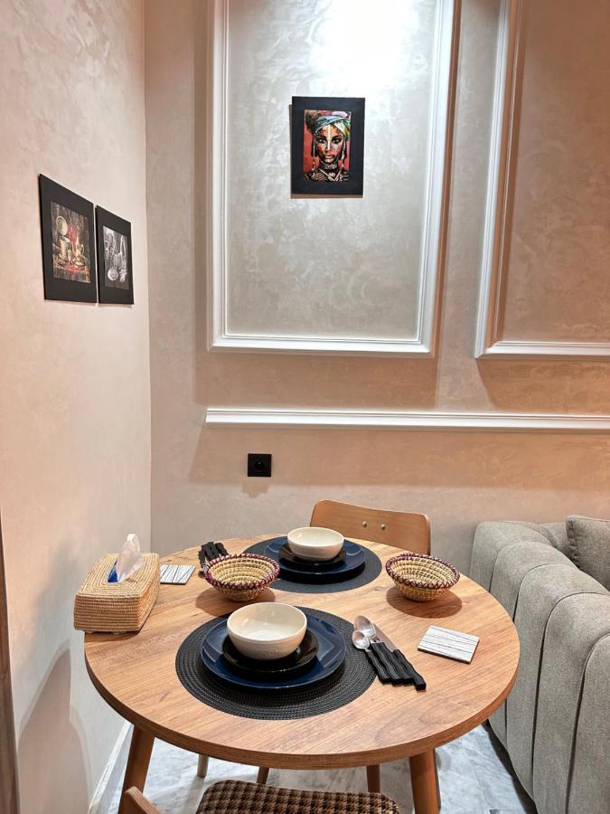Luxueux Studio A Cote De Mcdo & Zara Maarif Casablanca Exterior foto